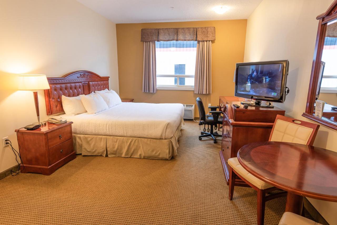 Days Inn By Wyndham Bonnyville מראה חיצוני תמונה