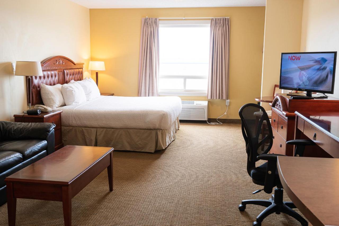 Days Inn By Wyndham Bonnyville מראה חיצוני תמונה