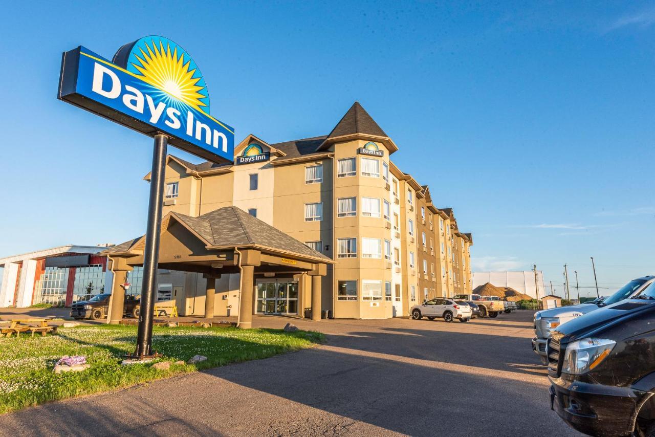 Days Inn By Wyndham Bonnyville מראה חיצוני תמונה